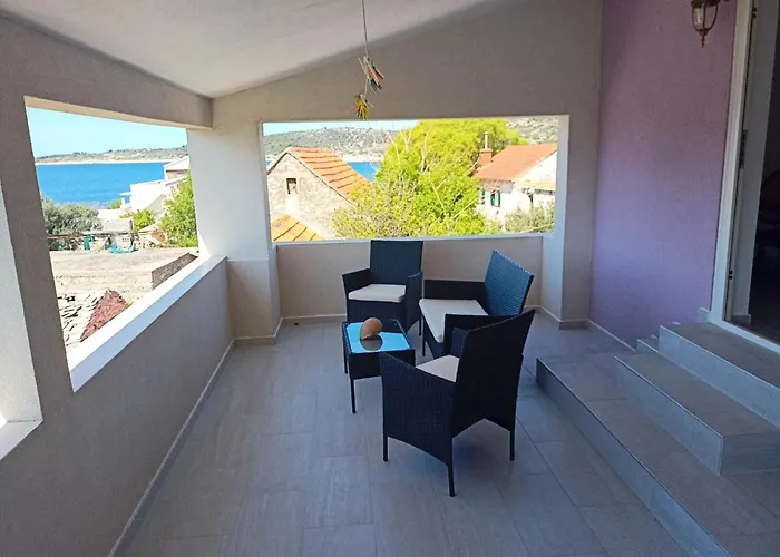 Versizo Rogoznica * Sevid